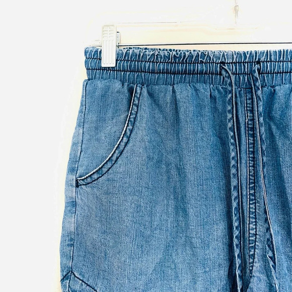 Universal Thread Chambray Medium Wash High Rise Fabric Shorts Xsmall Women’s - Picture 2 of 11